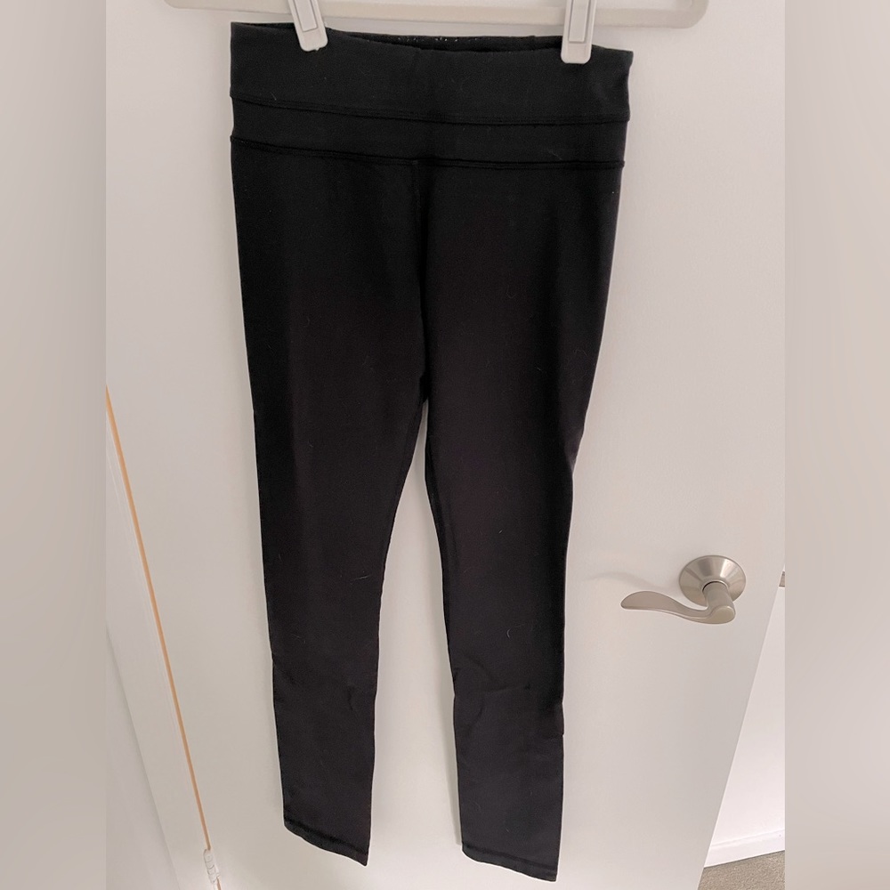Lululemon skinny groove leggings in black, size 4